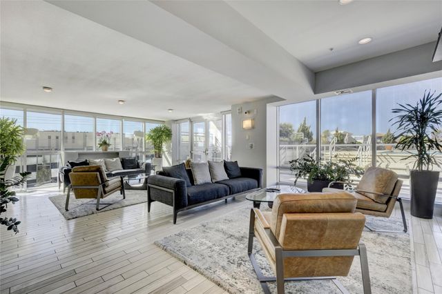 300 Bowie ST 3204, Austin, TX 78703