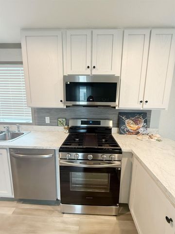 1178 Ironstone Drive, Mount Pleasant, MI 48858