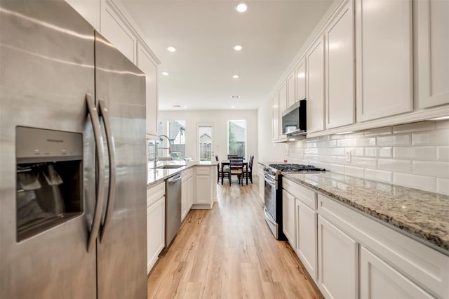 4127 Champlain Way, Iowa Colony, TX 77583