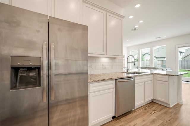 4127 Champlain Way, Iowa Colony, TX 77583