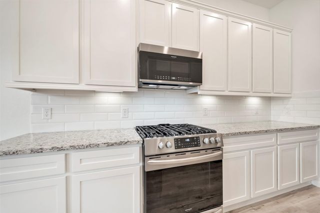 4127 Champlain Way, Iowa Colony, TX 77583