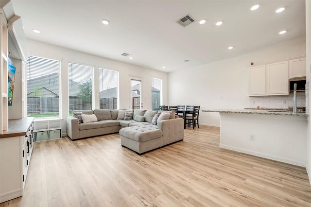 4127 Champlain Way, Iowa Colony, TX 77583