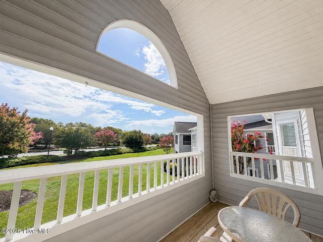 4146 Breezewood Drive Apt 202, Wilmington, NC 28412