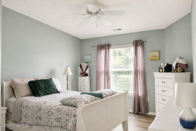 4146 Breezewood Drive Apt 202, Wilmington, NC 28412