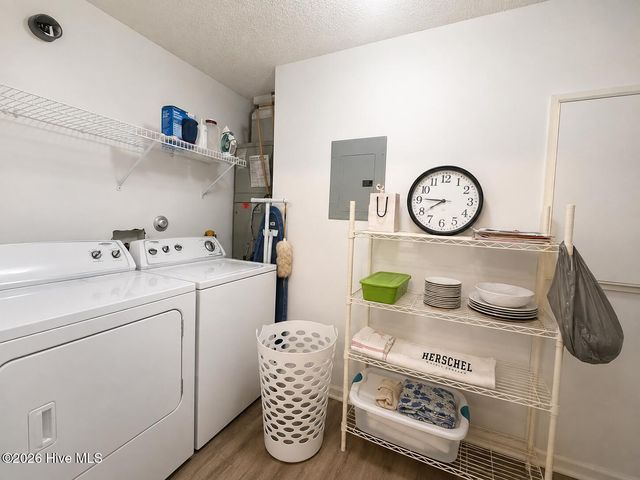 4146 Breezewood Drive Apt 202, Wilmington, NC 28412