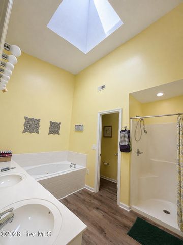 4146 Breezewood Drive Apt 202, Wilmington, NC 28412