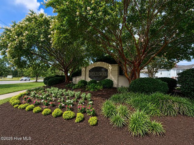 4146 Breezewood Drive Apt 202, Wilmington, NC 28412
