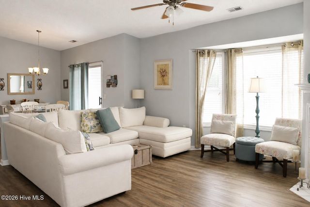 4146 Breezewood Drive Apt 202, Wilmington, NC 28412