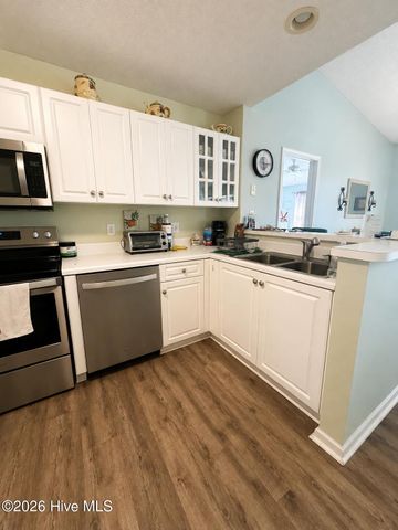 4146 Breezewood Drive Apt 202, Wilmington, NC 28412