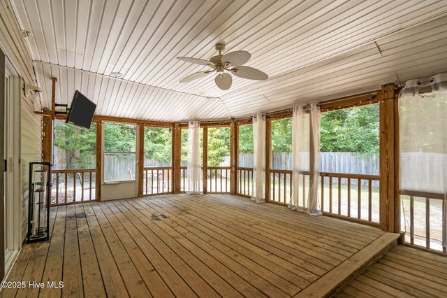 100 Hedingham Court, Wilmington, NC 28412