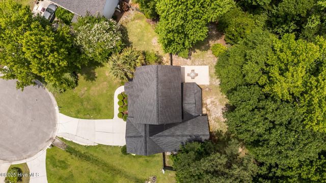 100 Hedingham Court, Wilmington, NC 28412