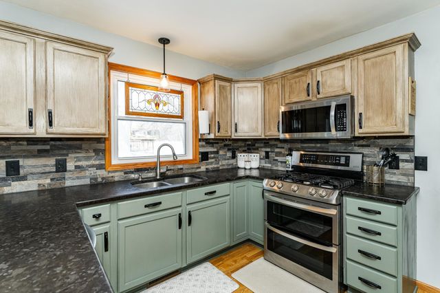 4541 Savannah Drive NW, Rochester, MN 55901