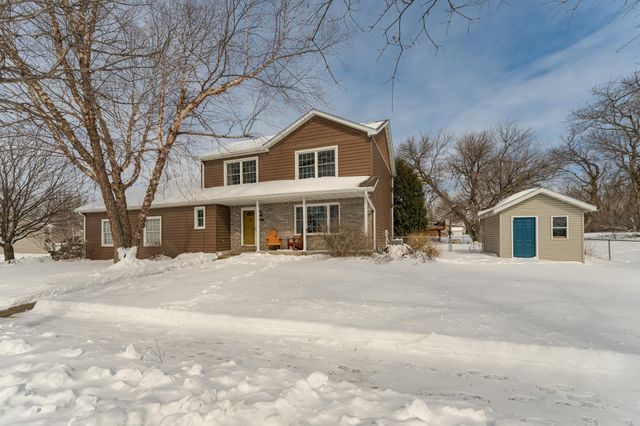 4541 Savannah Drive NW, Rochester, MN 55901