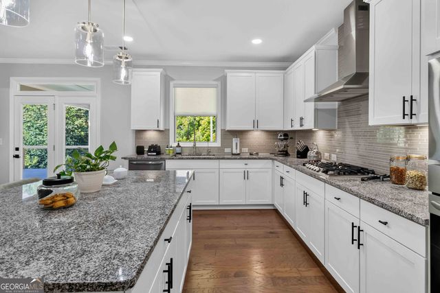 4300 Secret Shoals Way, Buford, GA 30518