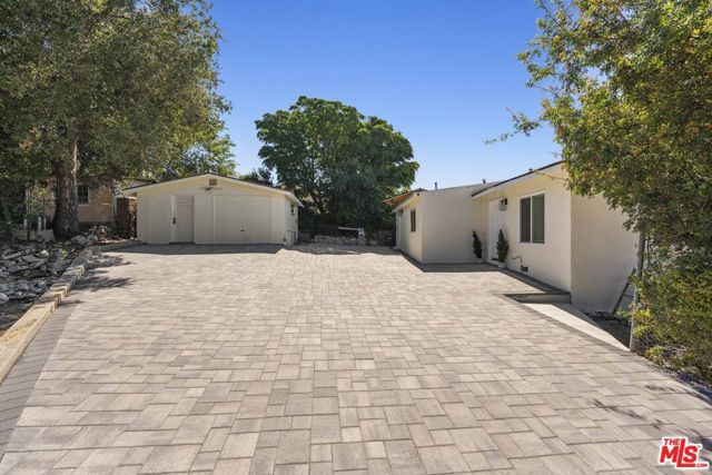 10214 Marcus Avenue, Tujunga (los Angeles), CA 91042