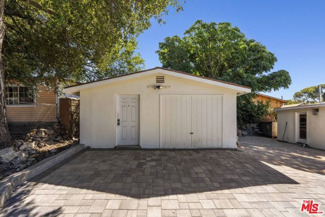 10214 Marcus Avenue, Tujunga (los Angeles), CA 91042