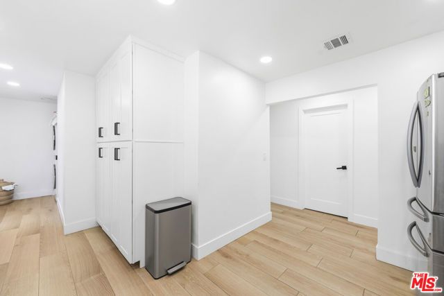 10214 Marcus Avenue, Tujunga (los Angeles), CA 91042