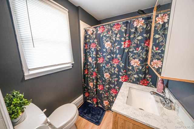 72 Crown Street, Deer Park, NY 11729