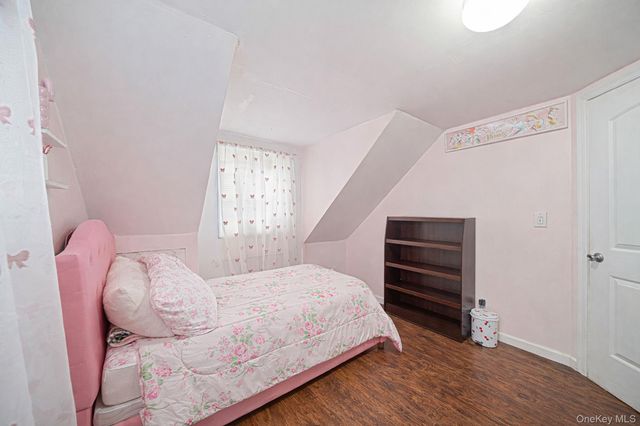 72 Crown Street, Deer Park, NY 11729