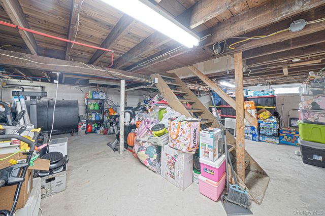 72 Crown Street, Deer Park, NY 11729