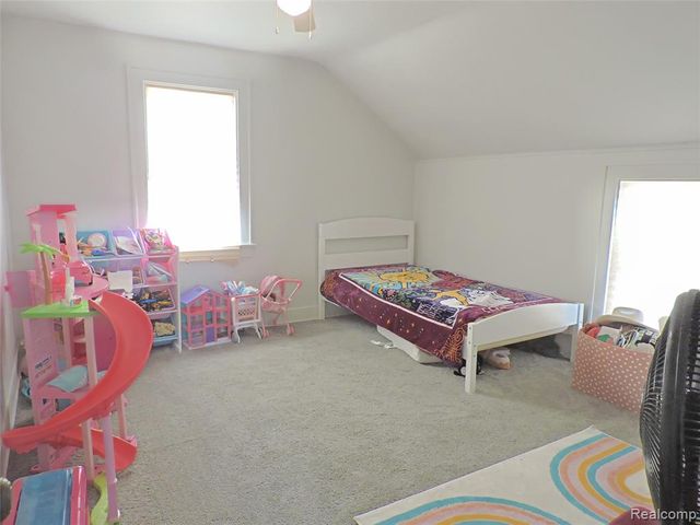 1465 Norton Street, Burton, MI 48529