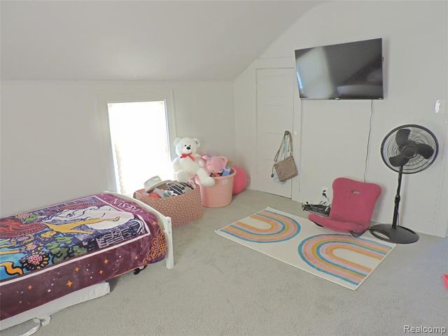 1465 Norton Street, Burton, MI 48529