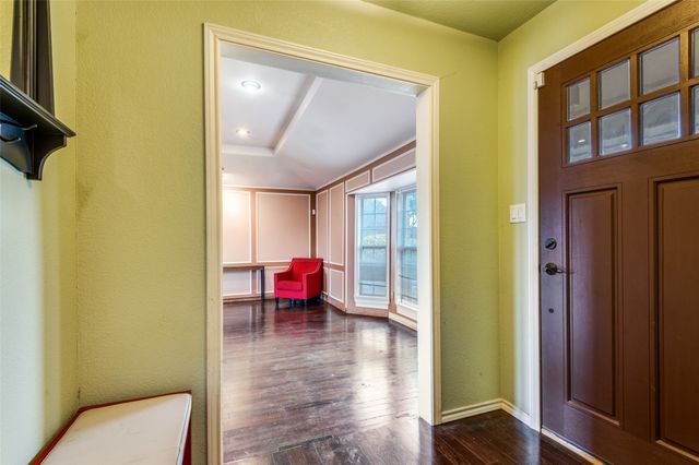 2206 Greenbriar Court, Grand Prairie, TX 75050