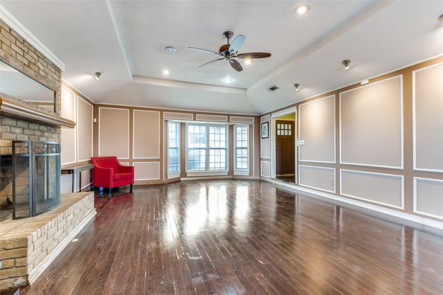 2206 Greenbriar Court, Grand Prairie, TX 75050