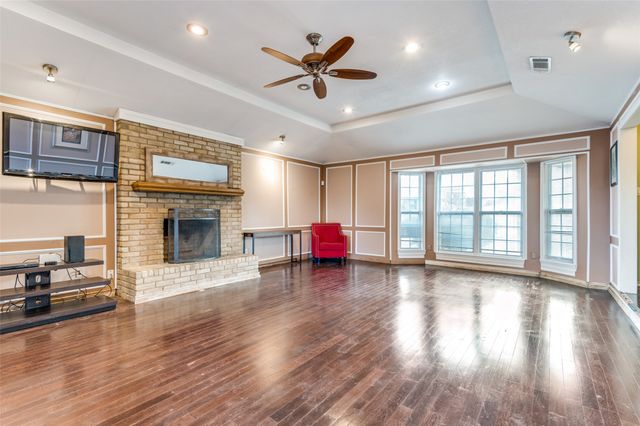 2206 Greenbriar Court, Grand Prairie, TX 75050