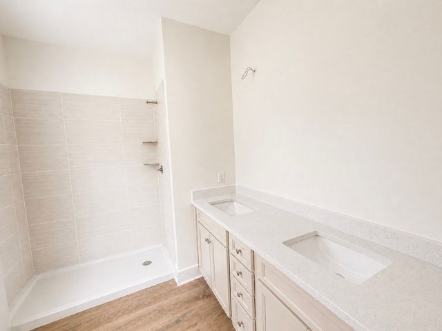 1475 Spann Rd, Charlotte, TN 37036