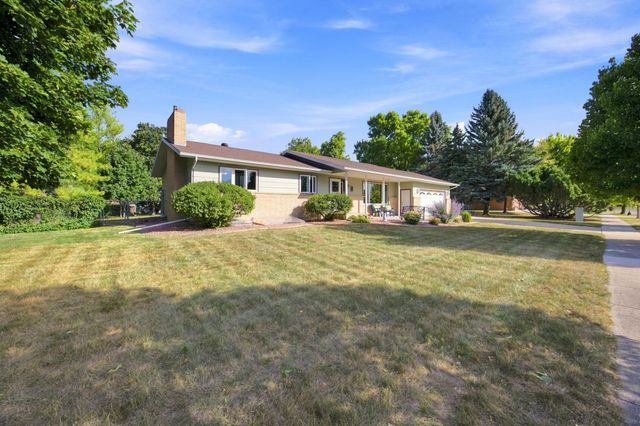 3657 River Drive S, Fargo, ND 58104
