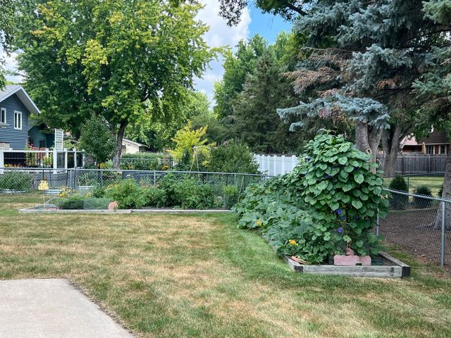3657 River Drive S, Fargo, ND 58104