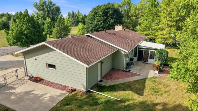 3657 River Drive S, Fargo, ND 58104