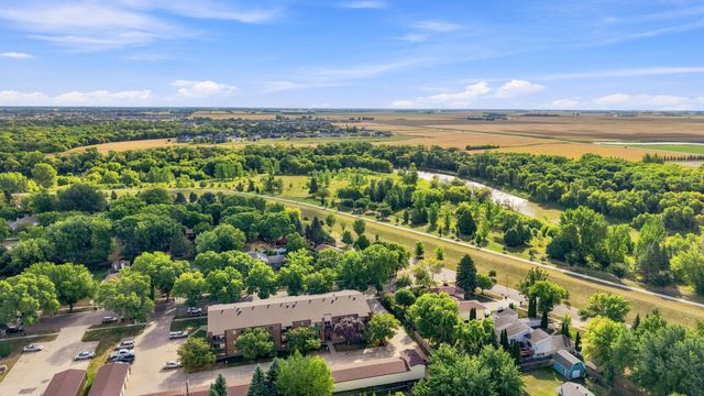 3657 River Drive S, Fargo, ND 58104