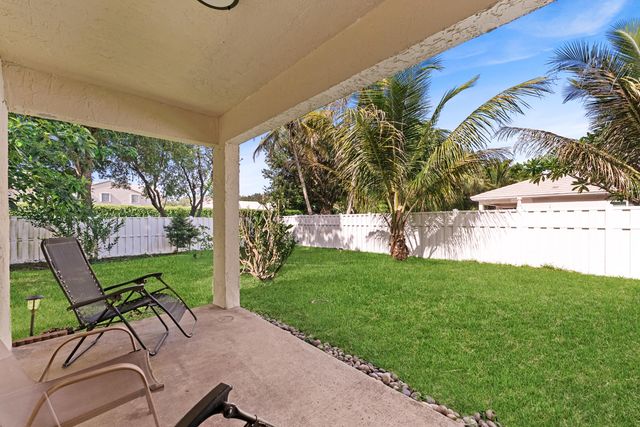 9532 NW 9th Court, Plantation, FL 33324