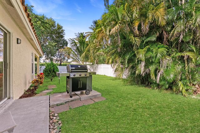 9532 NW 9th Court, Plantation, FL 33324