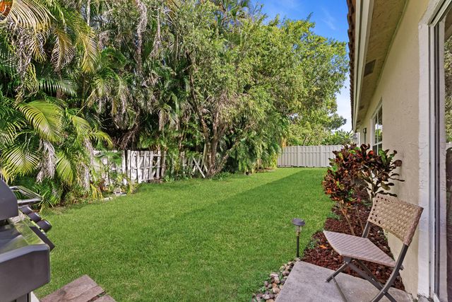 9532 NW 9th Court, Plantation, FL 33324