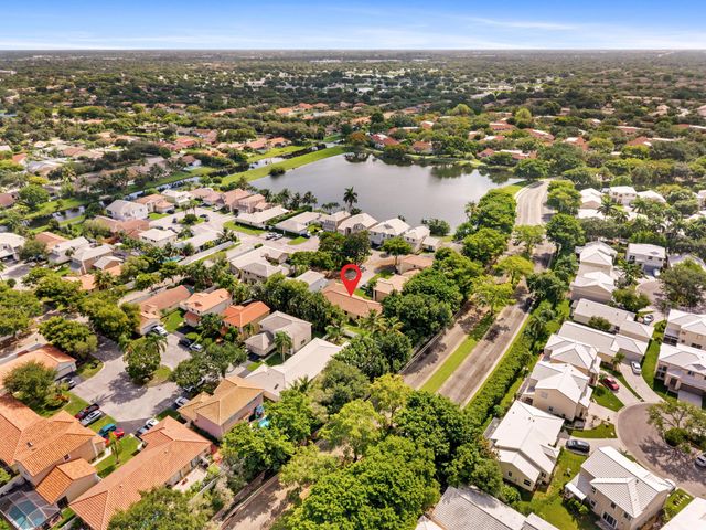9532 NW 9th Court, Plantation, FL 33324