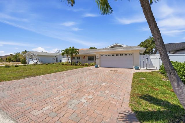 711 64TH AVENUE, St Pete Beach, FL 33706