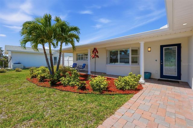 711 64TH AVENUE, St Pete Beach, FL 33706