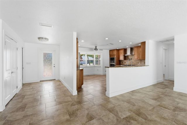 711 64TH AVENUE, St Pete Beach, FL 33706