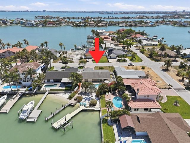 711 64TH AVENUE, St Pete Beach, FL 33706
