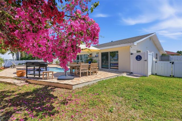 711 64TH AVENUE, St Pete Beach, FL 33706