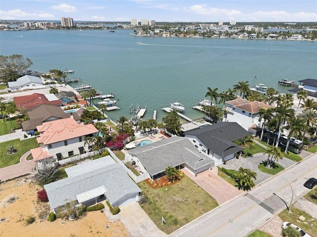 711 64TH AVENUE, St Pete Beach, FL 33706