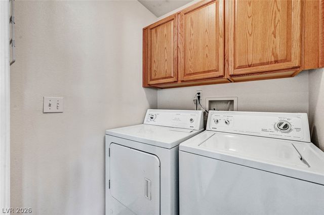 529 Sun Mountain Avenue, North Las Vegas, NV 89031