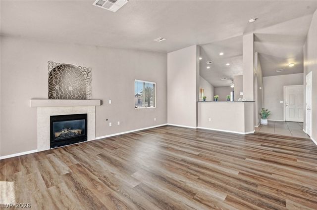 529 Sun Mountain Avenue, North Las Vegas, NV 89031