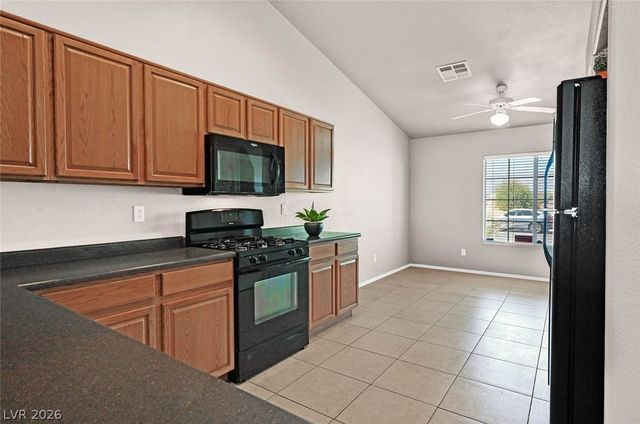 529 Sun Mountain Avenue, North Las Vegas, NV 89031