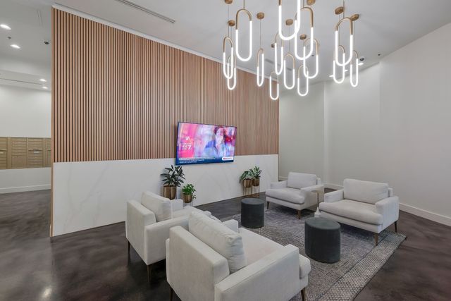 1510 Demonbreun St Apt 1103, Nashville, TN 37203