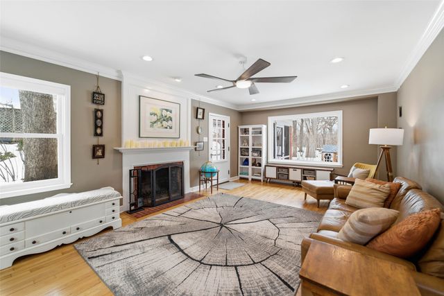 3207 Oakland Street, Ames, IA 50014