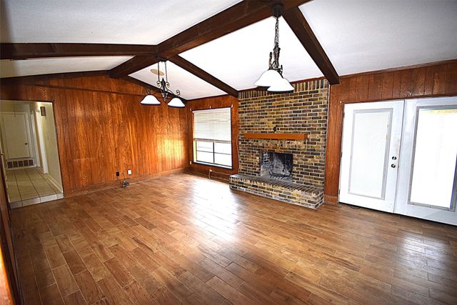 719 Bowie Street, Forney, TX 75126